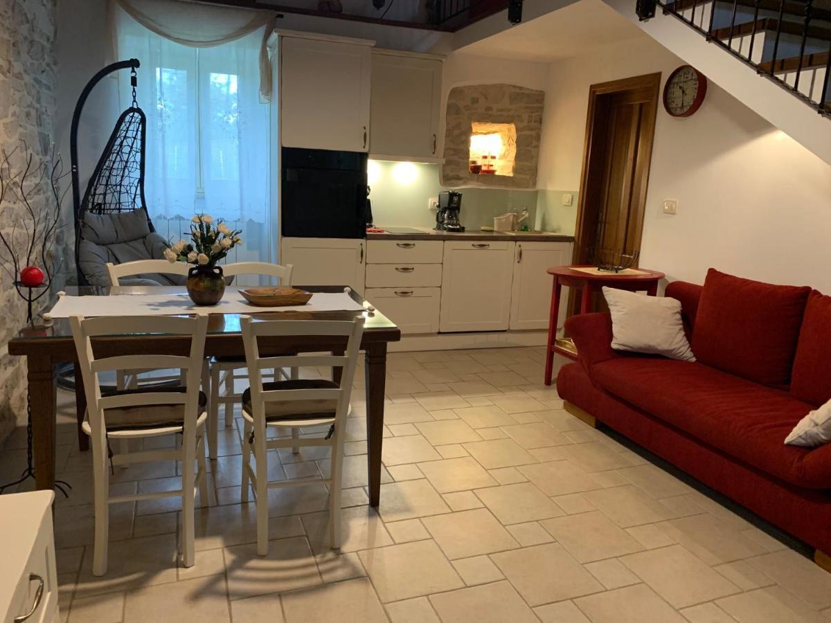 Holiday Home Mattiuzi Nedescina Экстерьер фото